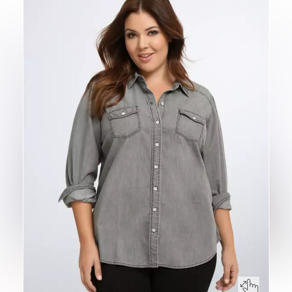 Torrid Gray Button Down Long Sleeve size 4 - NWOT